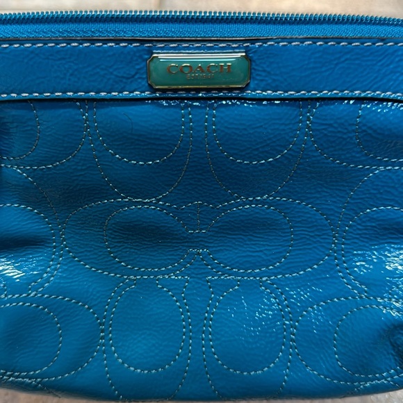 Coach Wristlet Teal Mermaid Patent Leather Signature Pattern C pattern - Picture 4 of 5